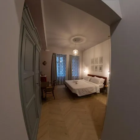 Lägenhetshotell Sophia Boutique 4*