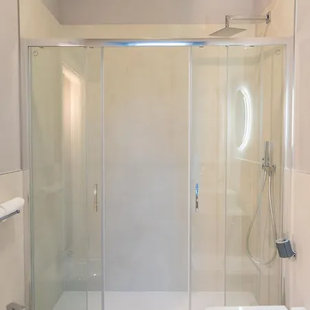 Sophia Boutique Трієст